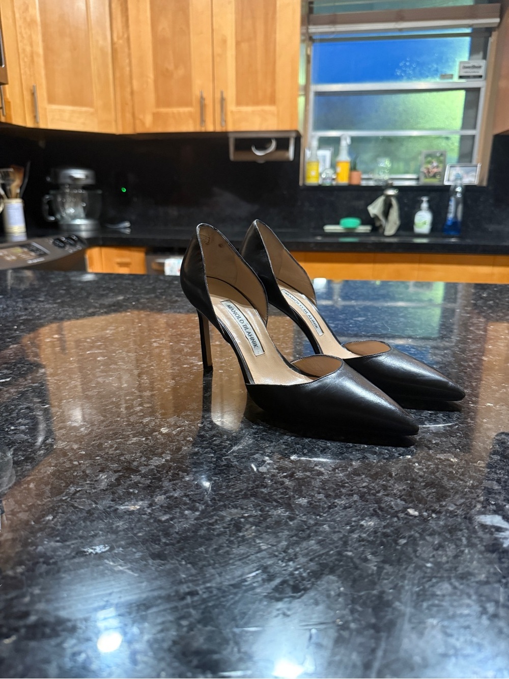 Manolo Blahnik Black Leather Pointed D'Orsay Pumps - Picture 3 of 6